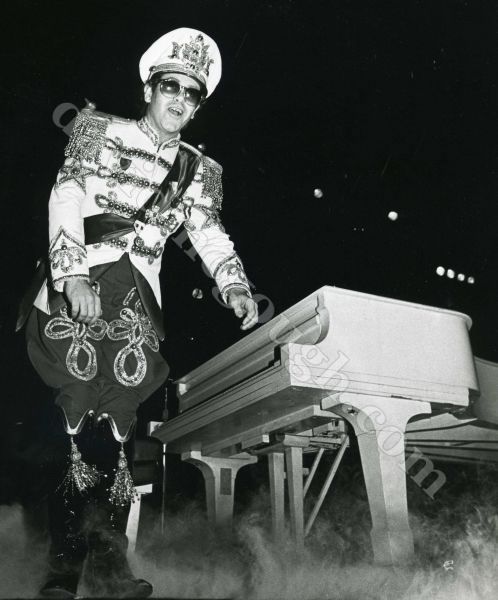 Elton John,  1982 , NYC.jpg
